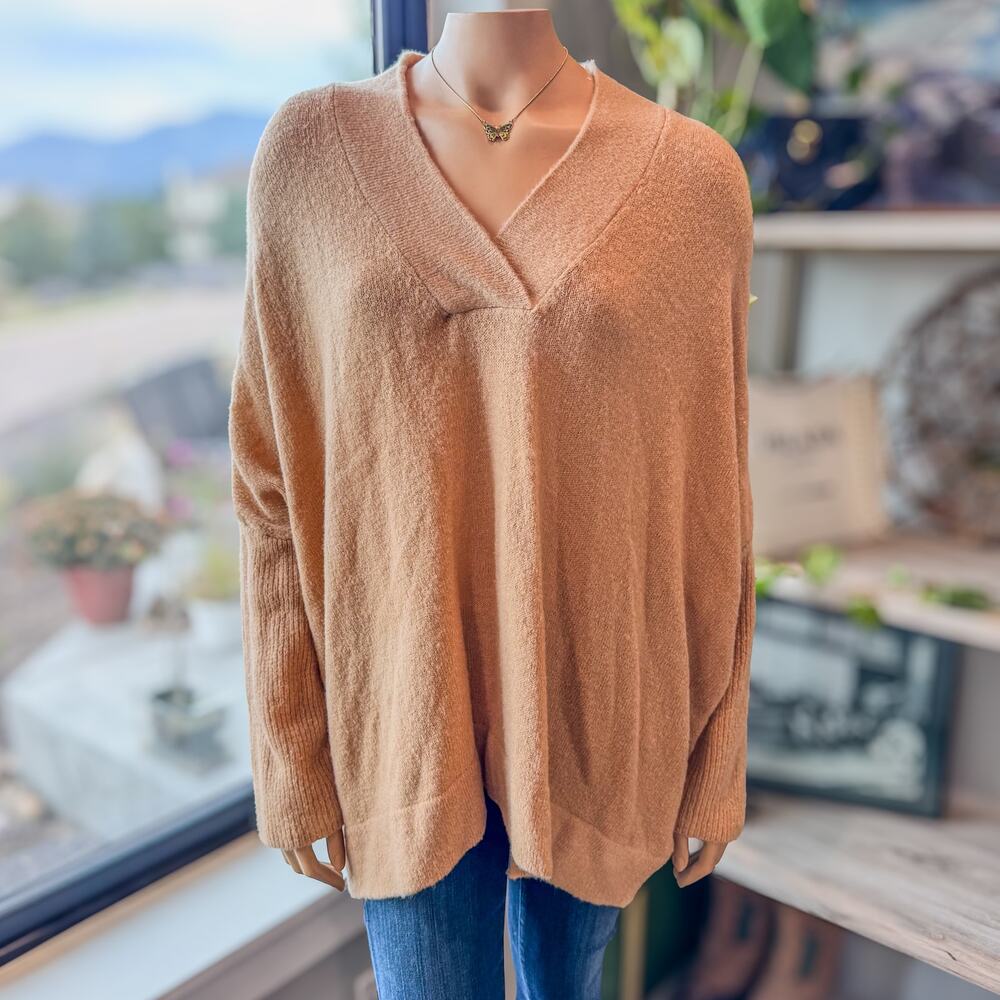 &MERCI Oversized V-Neck Camel/Tan Sweater, Women's Large, Fall Sweater, Winter